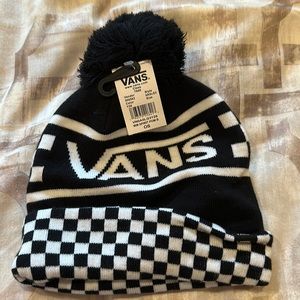 NWT VANS black and white beanie